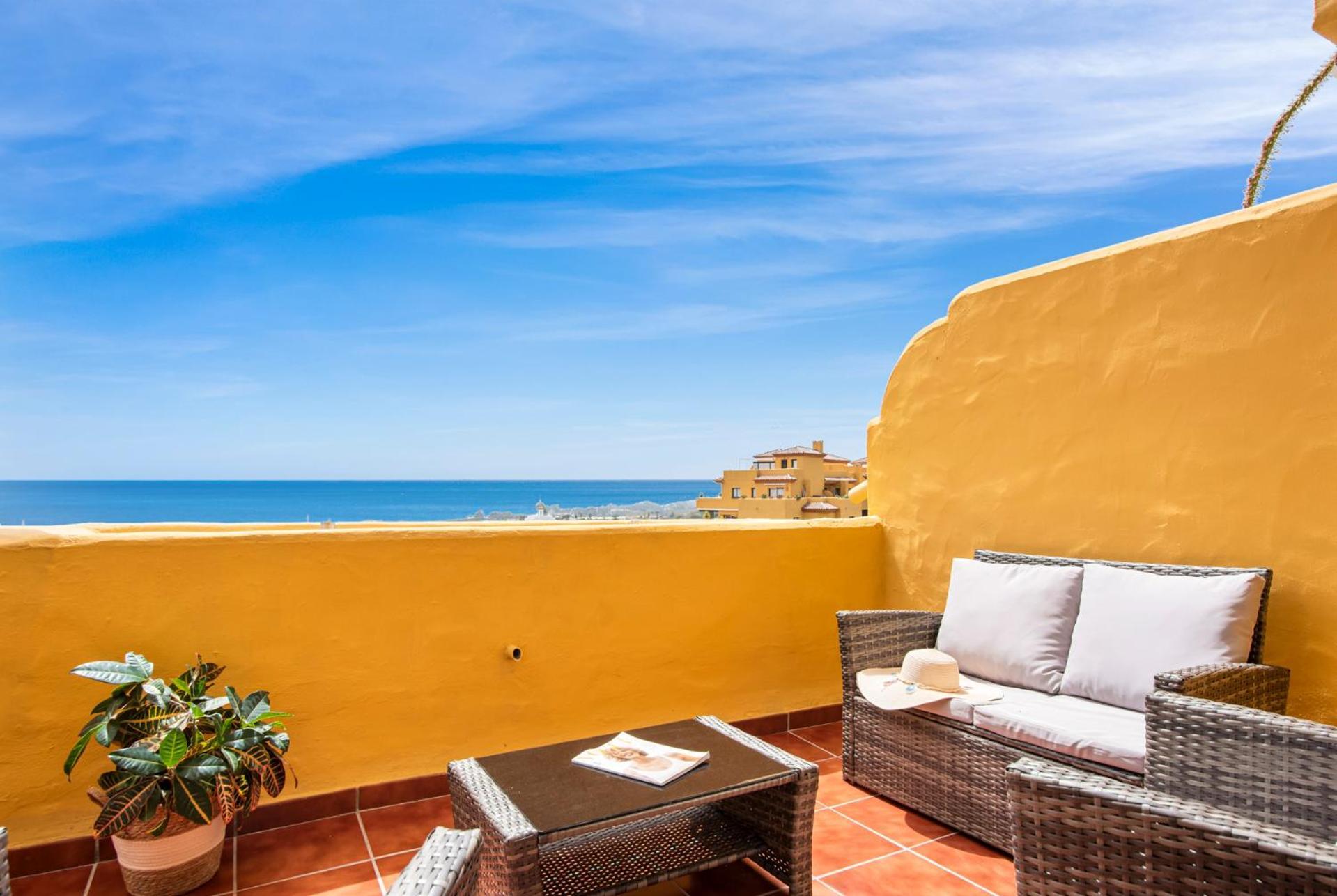 Sky And Sea Estepona Penthouse Zewnętrze zdjęcie